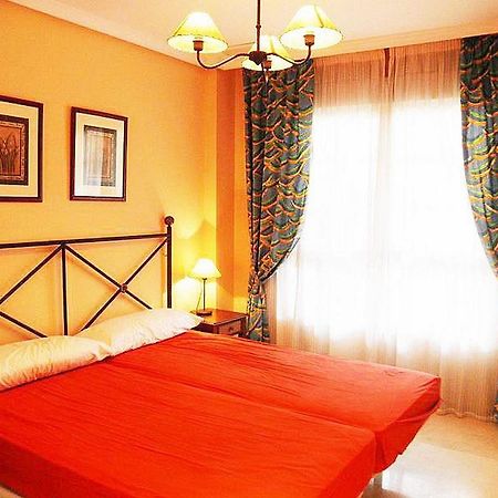 Apartamentos Torreon Del Mar Benalmádena Quarto foto