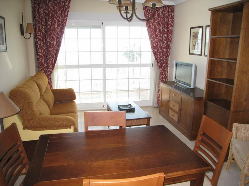 Apartamentos Torreon Del Mar Benalmádena Quarto foto